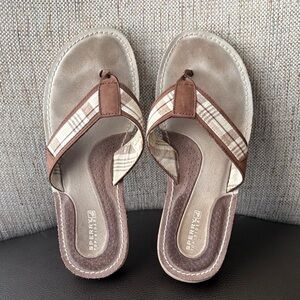 Sperry Brown and Cream Plaid Thong Sandals